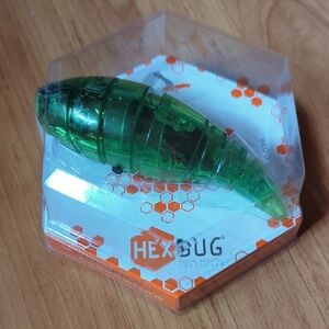 Larva Hex Bug Green Robotic Toy